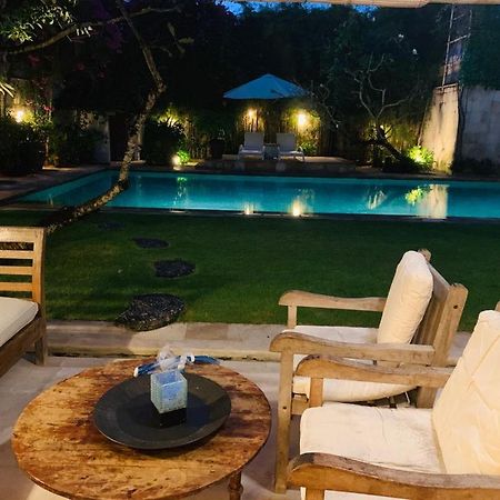 Villa Kunang Seminyak Exterior foto
